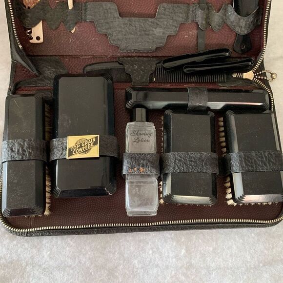 Vintage Genuine Top Grain Leather Men’s Grooming Kit Made in USA - Picture 2 of 12